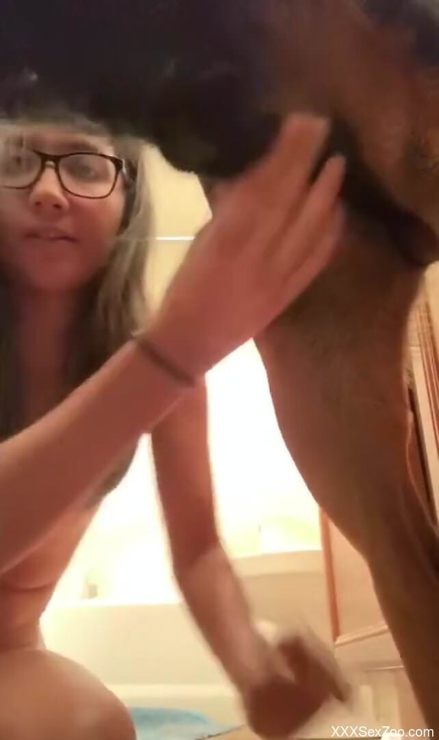 Aroused girl wants to feel the dog's dick in her pussy
