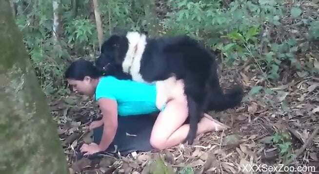 Curvy woman gets intimate with her dog in outdoor perversions