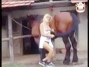 Bestiality with a horse: Kelly loves it