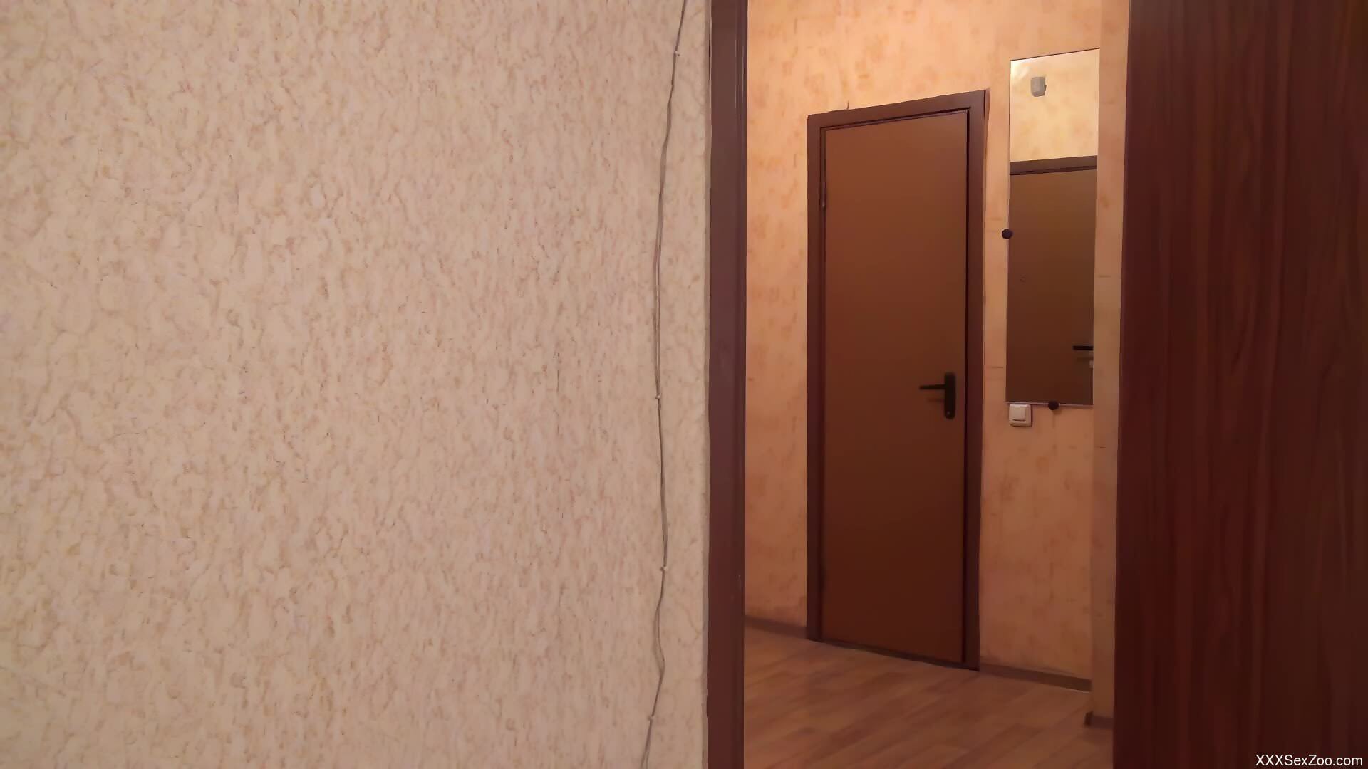 Dog makes amateur woman feel great in homemade sex scenes