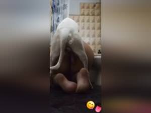 Amateur slut doggystyle in bathroom sex