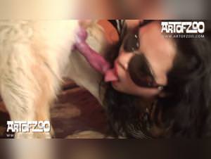 Vanessa's wild doggy play, mexican heat