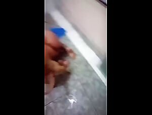 Femmes fun pour le chien et la baise en XvidoTube