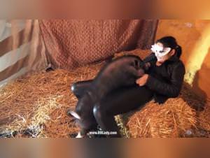 Selena Fucked by Dog