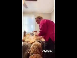 Tierporno sessions with women and their dogs