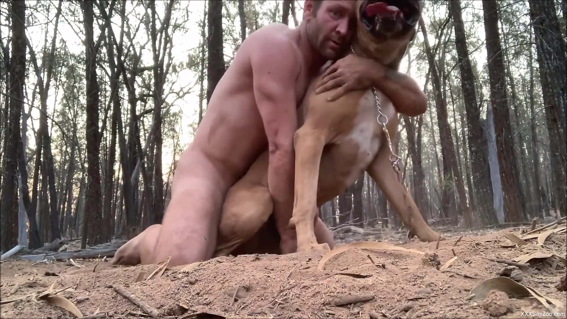 Muscular dude getting fucked before fucking the beast