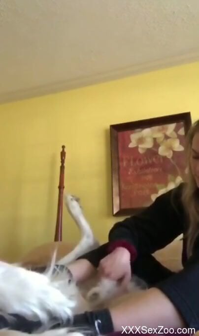 Sexy blonde plays dirty games with her dog