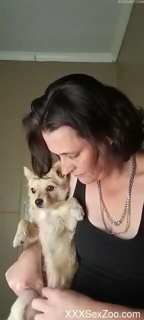 Curious mature needs to try the dog's dick in her mouth