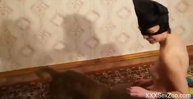 Hot bitch in black stockings decides to enjoy gape