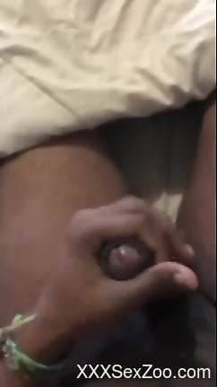 Guy cannot stop inserting maggots in his urethra